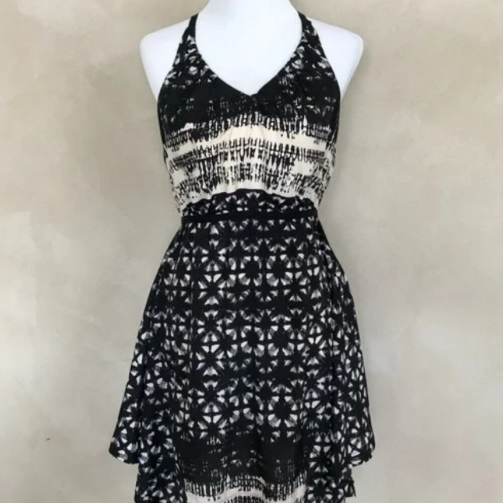 Ecotรฉ crepe handkerchief dress - size small - Picture 1 of 5